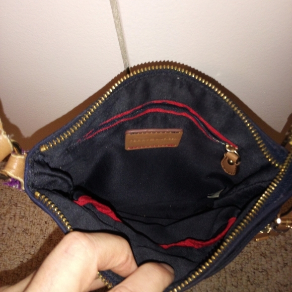 Tommy Hilfiger Julia flat crossbody bag - Picture 9 of 13